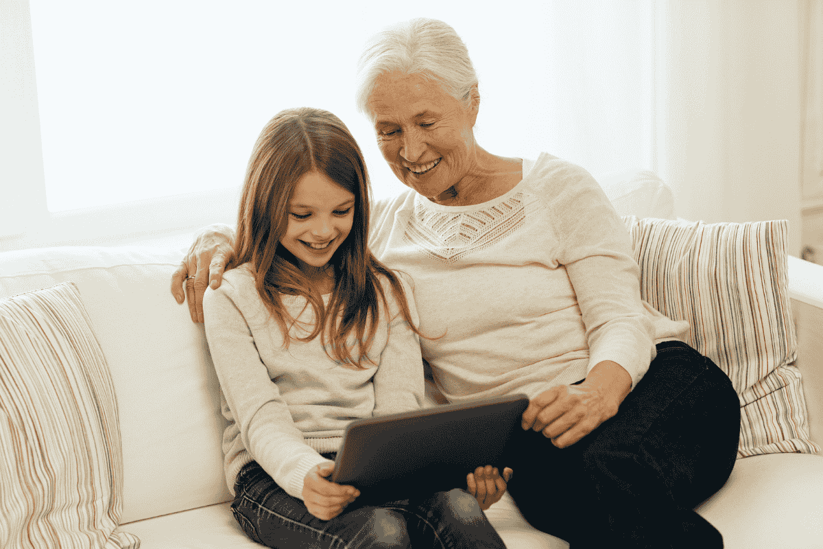 abuela_complemento_brecha_genero